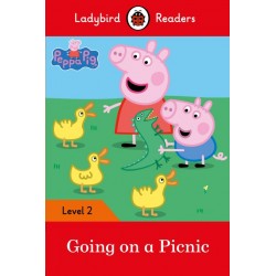 Peppa Pig - Going on a Picnic - Book - Ladybird Readers